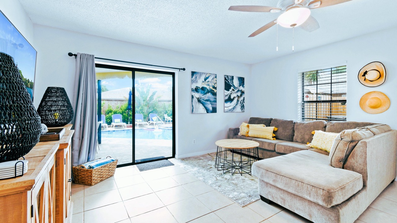 Photo of Livingroom in BallenIsles