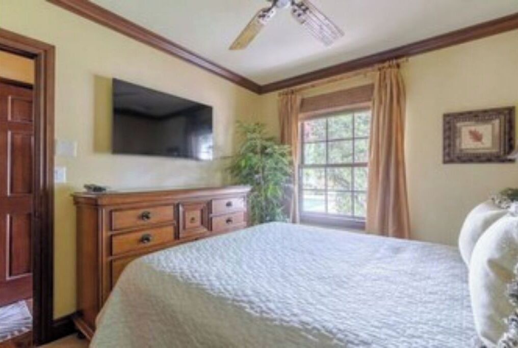 Photo of Bedroom in Palm Beach Shores