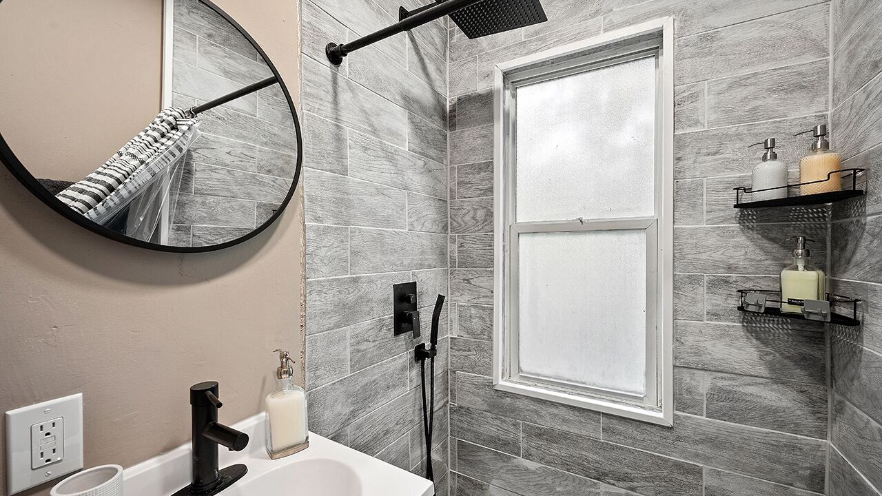Photo of Bathroom in Little Italy