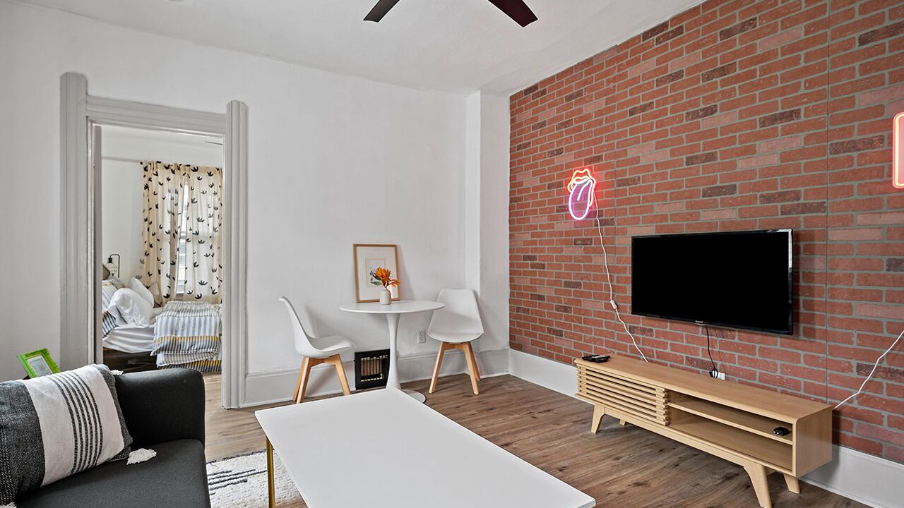Photo of Livingroom in Little Italy