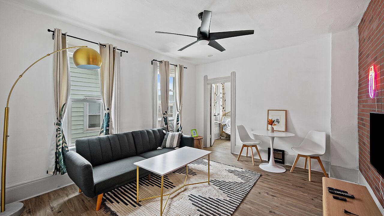 Photo of Livingroom in Little Italy