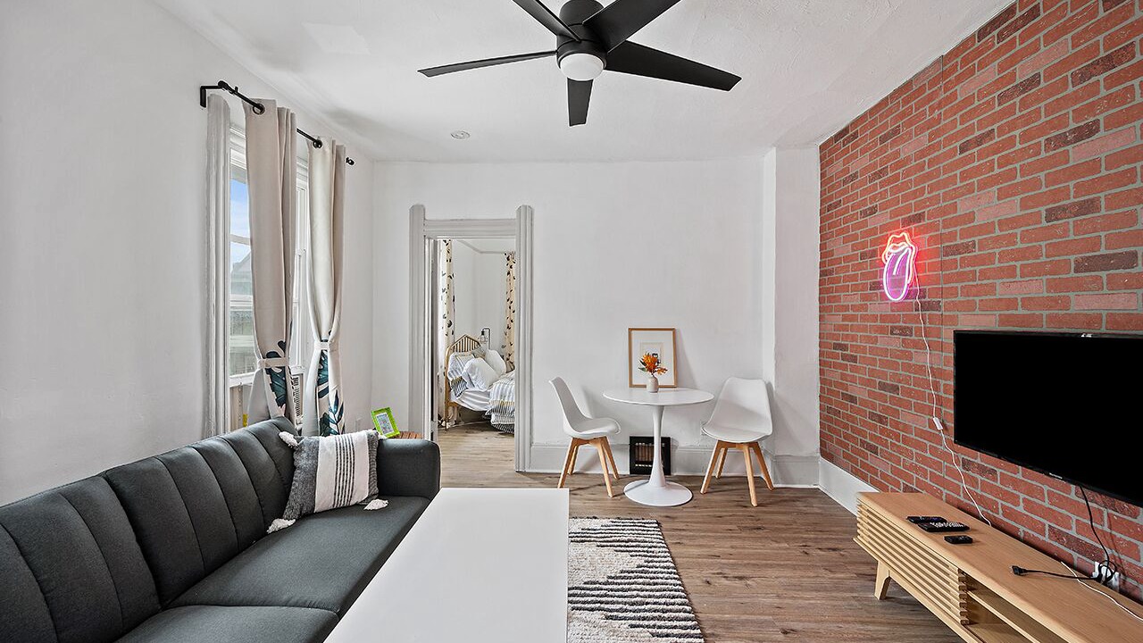 Photo of Livingroom in Little Italy