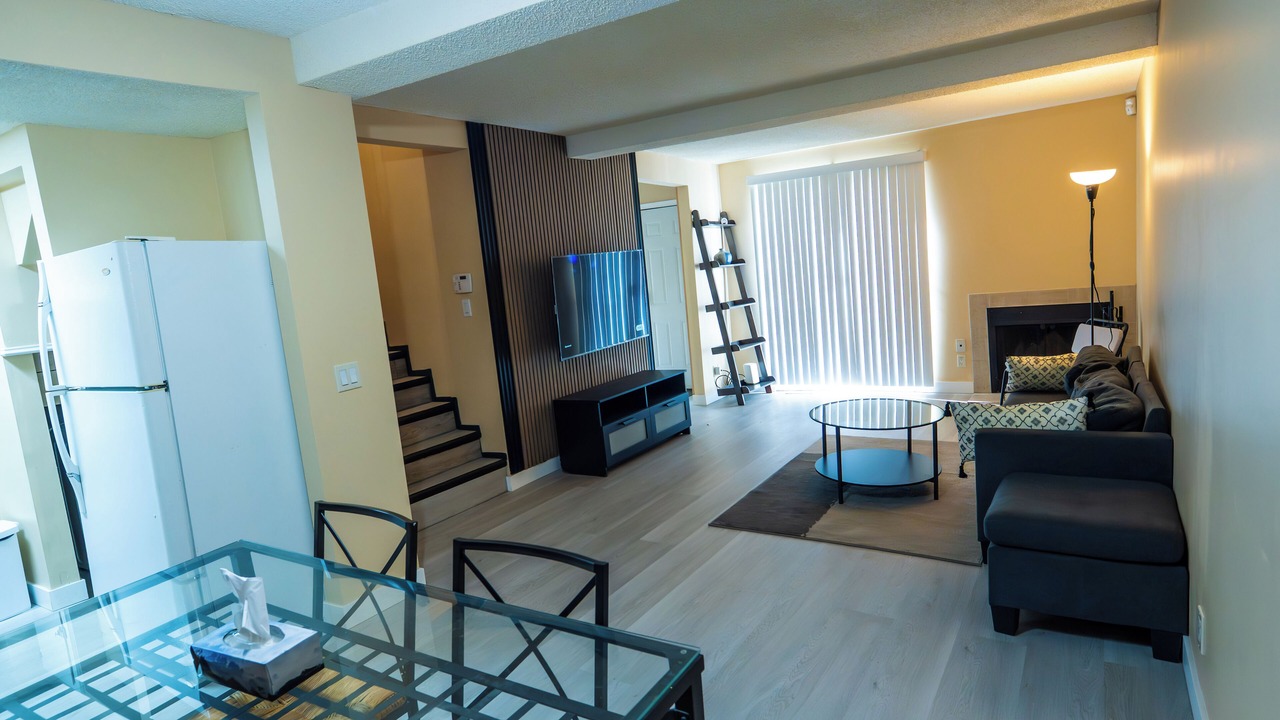 Photo of Livingroom in Southeast Calgary