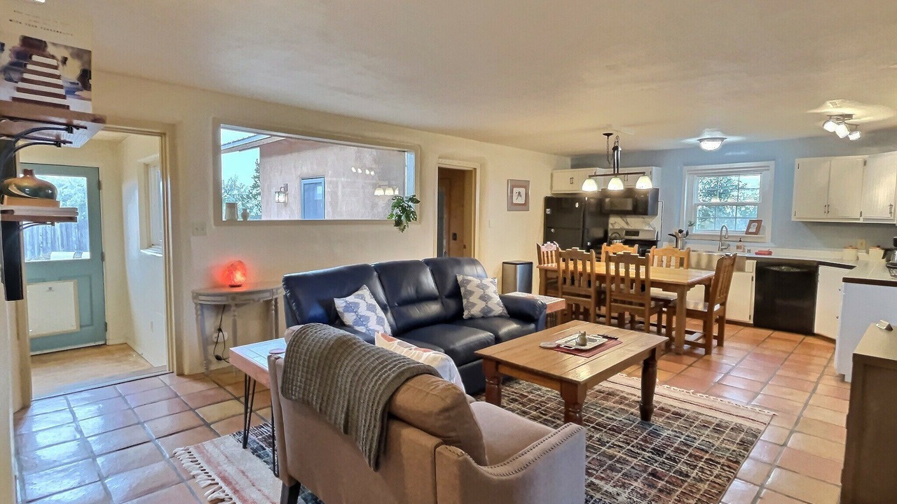 Photo of Livingroom in Taos