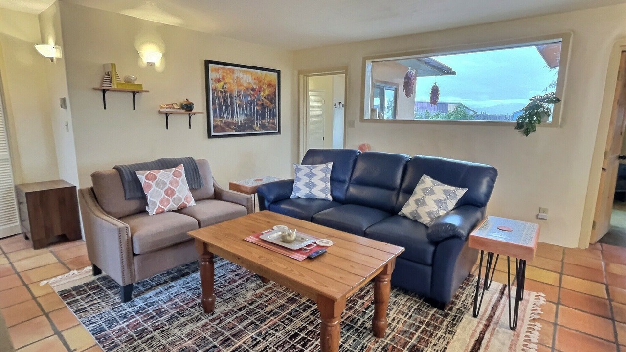 Photo of Livingroom in Taos