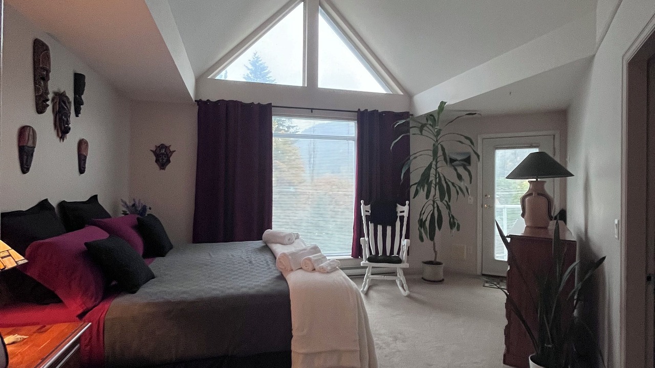 Photo of Bathroom in Harrison Hot Springs