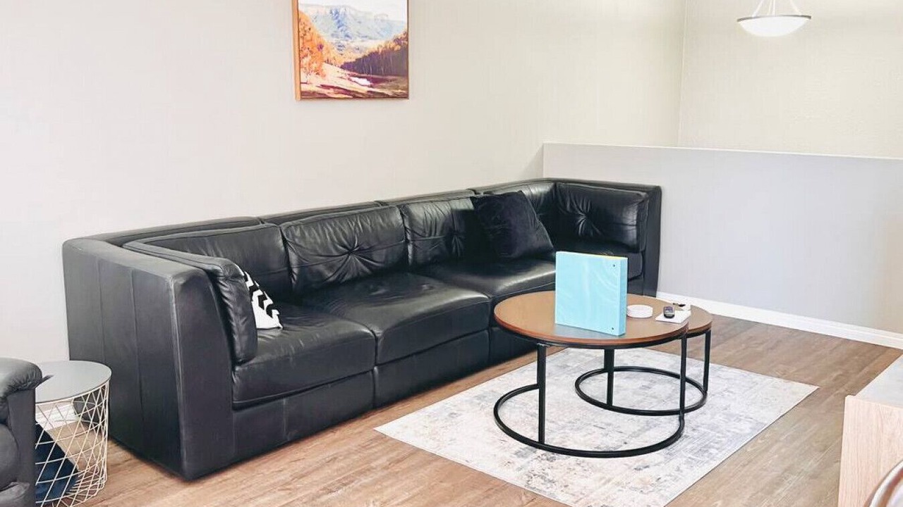 Photo of Livingroom in Camrose
