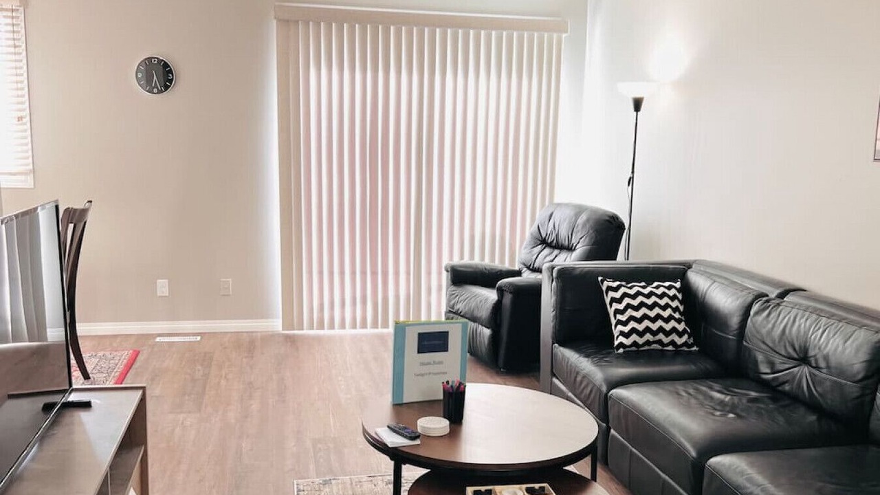 Photo of Livingroom in Camrose