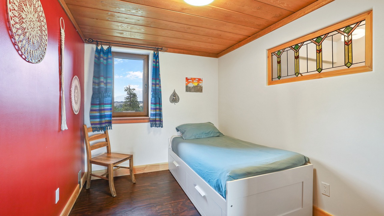 Photo of Bedroom in East Kootenay