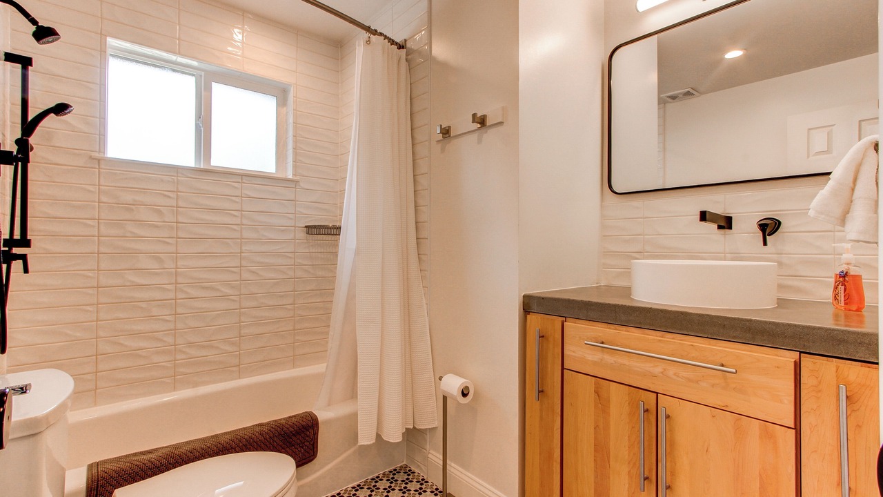 Photo of Bathroom in Highland Park