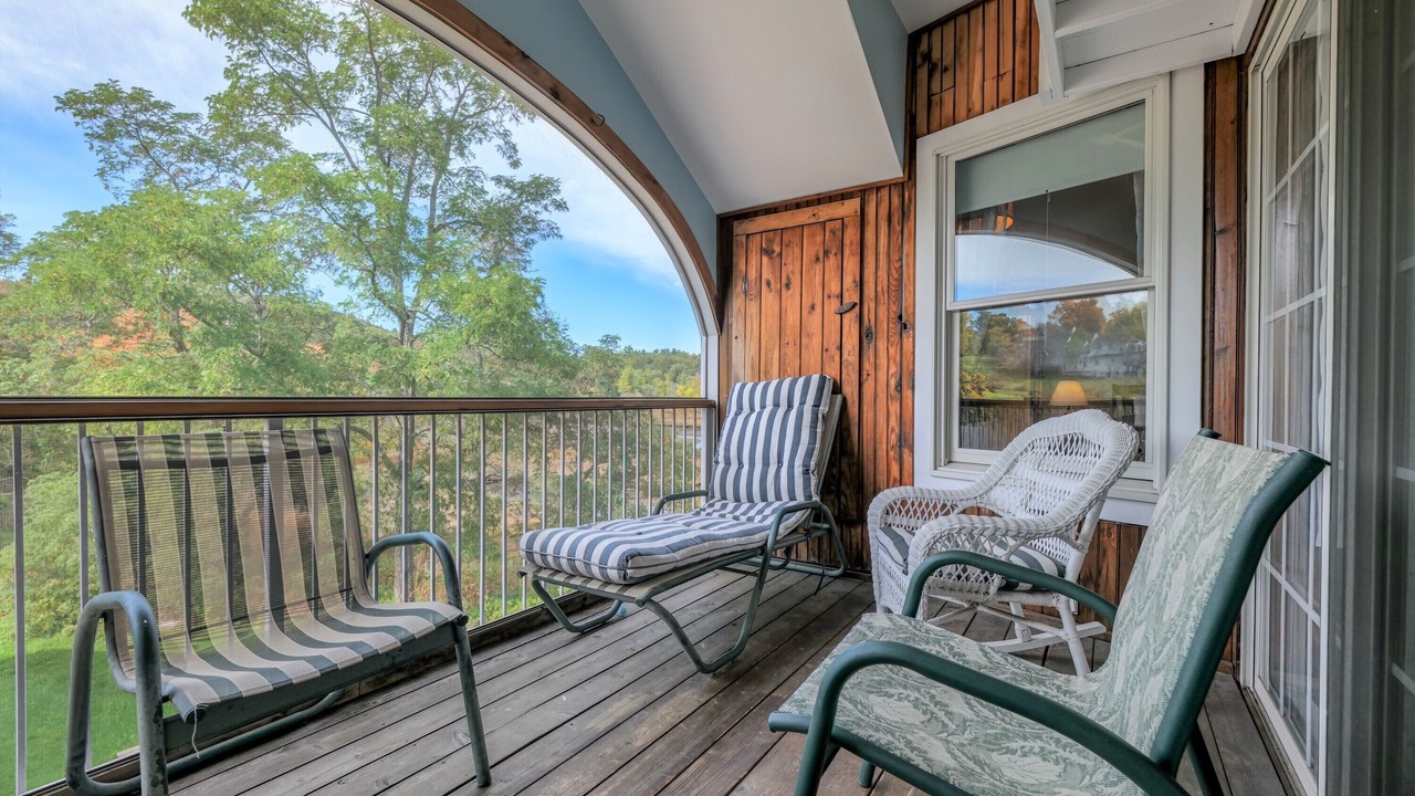 Photo of Patio Balcony in Lincolnville