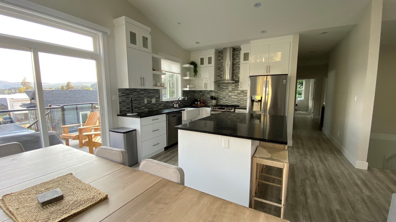 Photo of Kitchen in Shawnigan Lake