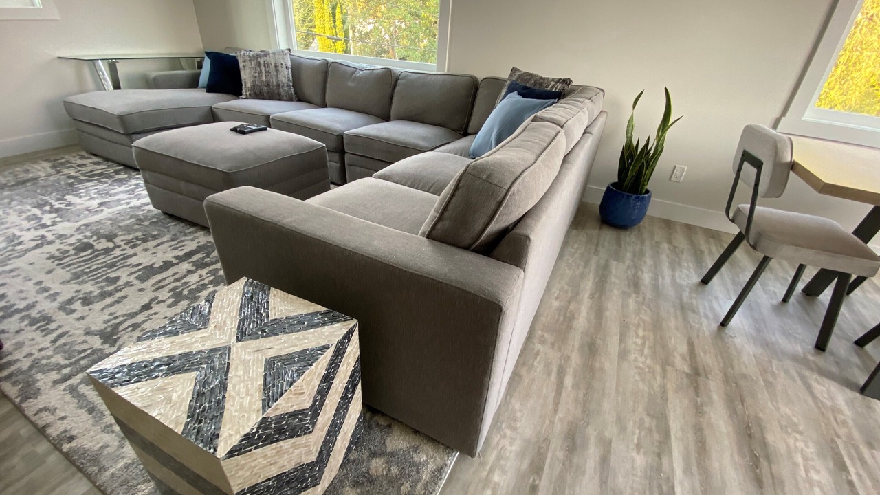 Photo of Livingroom in Shawnigan Lake