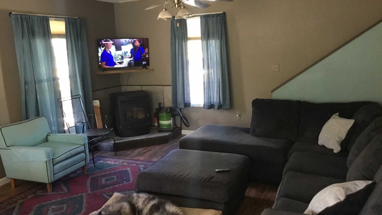 Photo of Livingroom in Lake City
