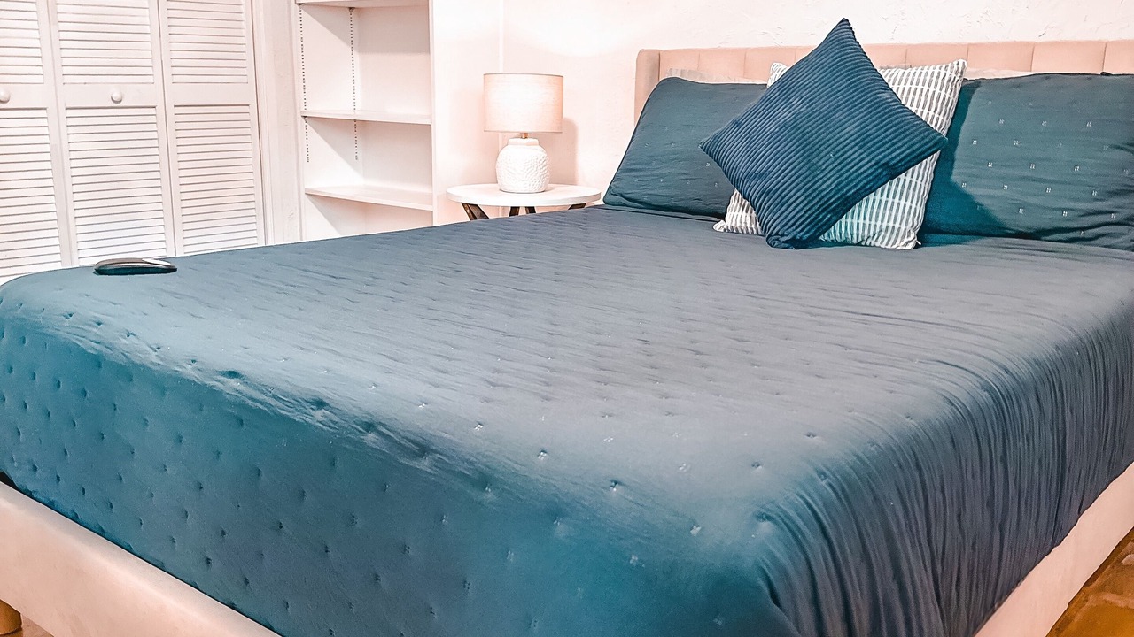Photo of Bedroom in Citrus Isles