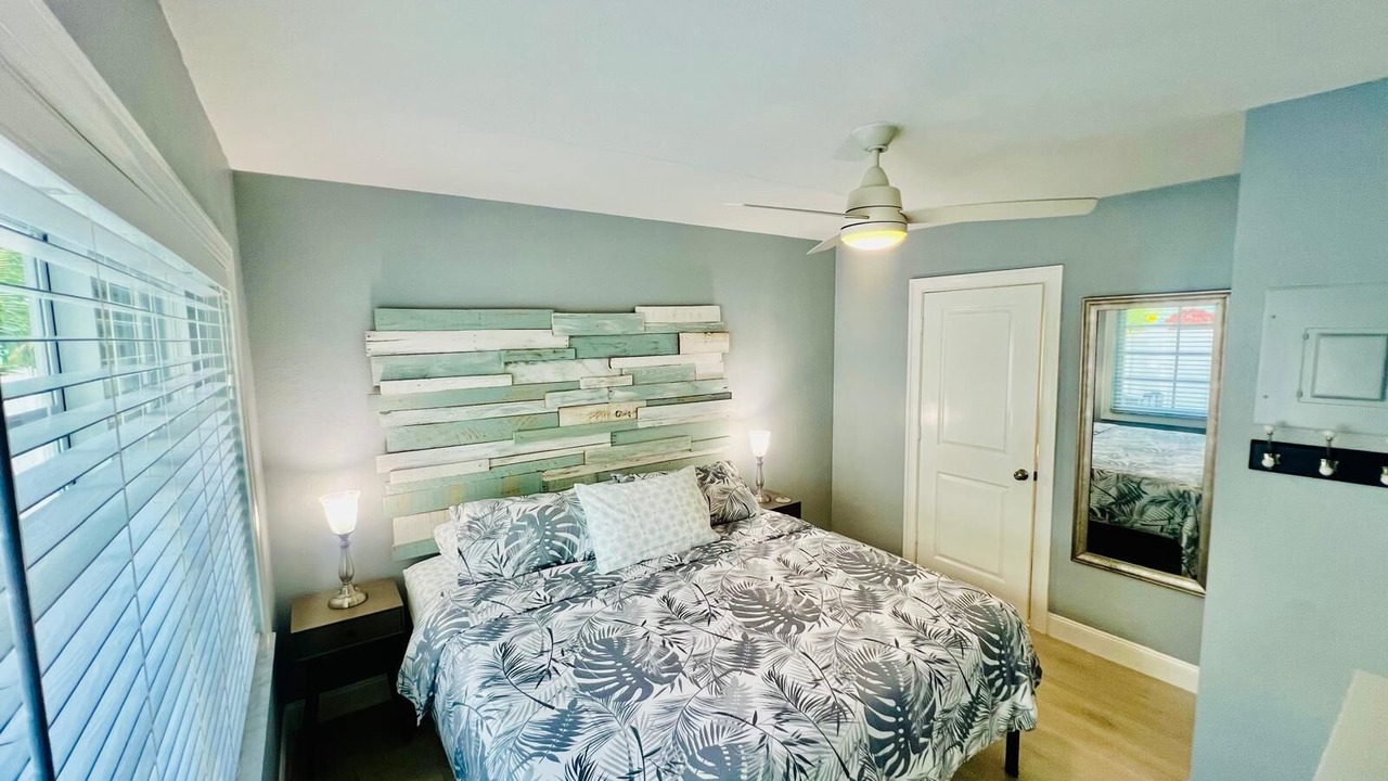 Photo of Bedroom in Parrot Cove