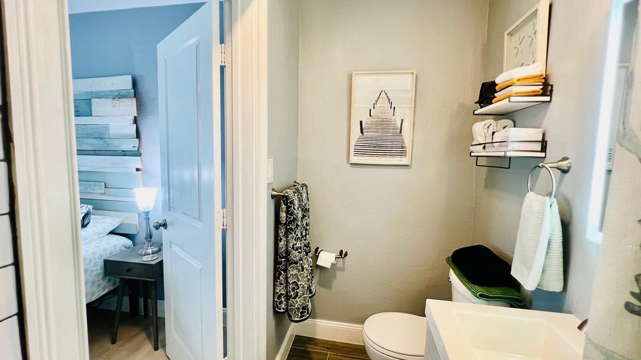 Photo of Bathroom in Parrot Cove