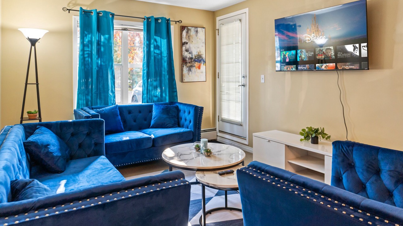Photo of Livingroom in Southwest Edmonton