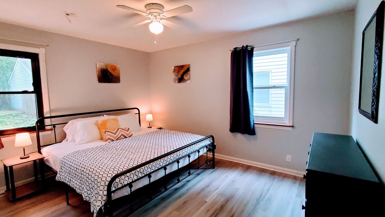 Photo of Bedroom in Euclid