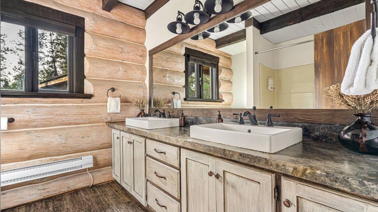 Photo of Bathroom in East Kootenay
