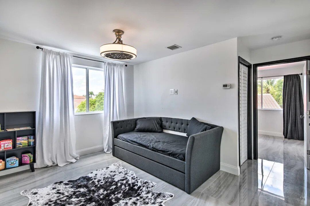 Photo of Livingroom in Miami Gardens