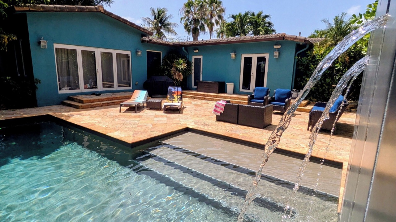 Photo of Outdoor in Poinsettia Heights