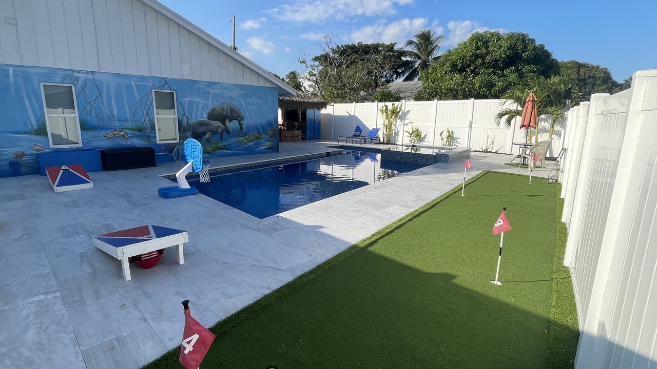 Photo of Outdoor in Tropic Palms