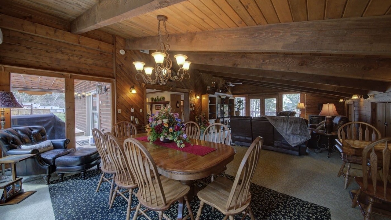 Photo of Bedroom in Deadwood