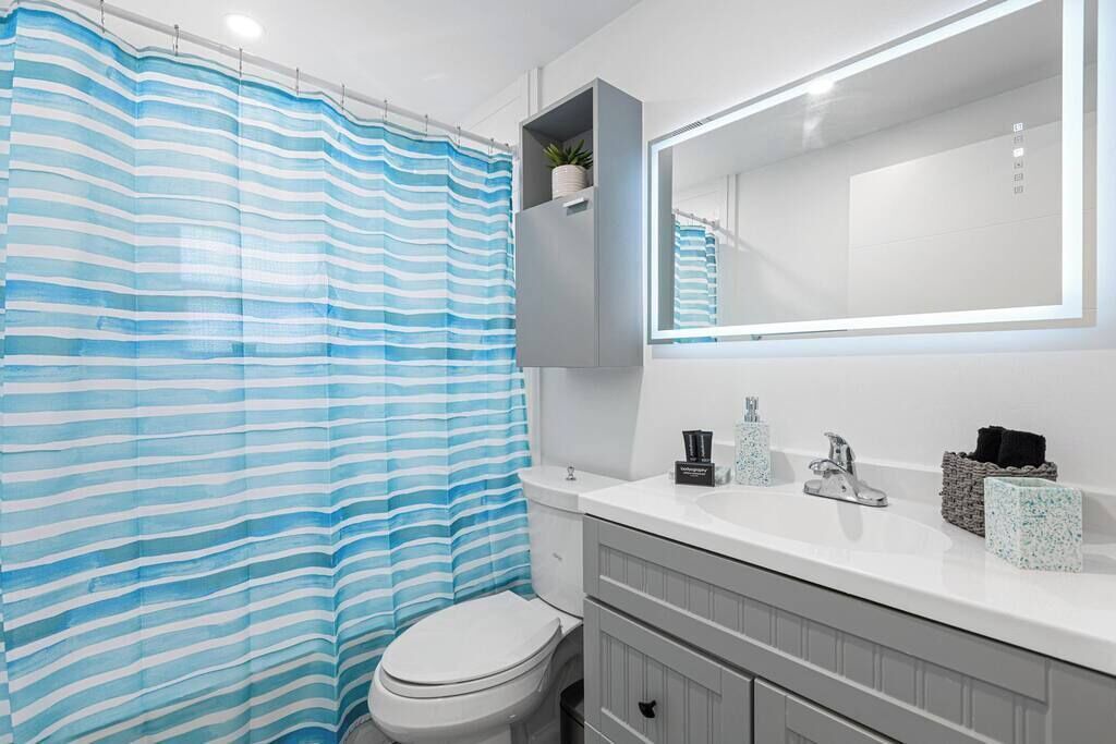 Photo of Bathroom in Lighthouse Point