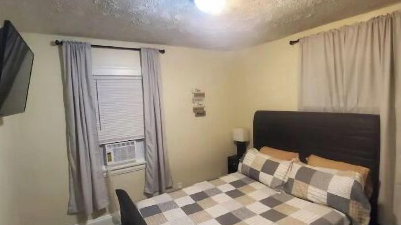 Photo of Bedroom in Garfield Heights