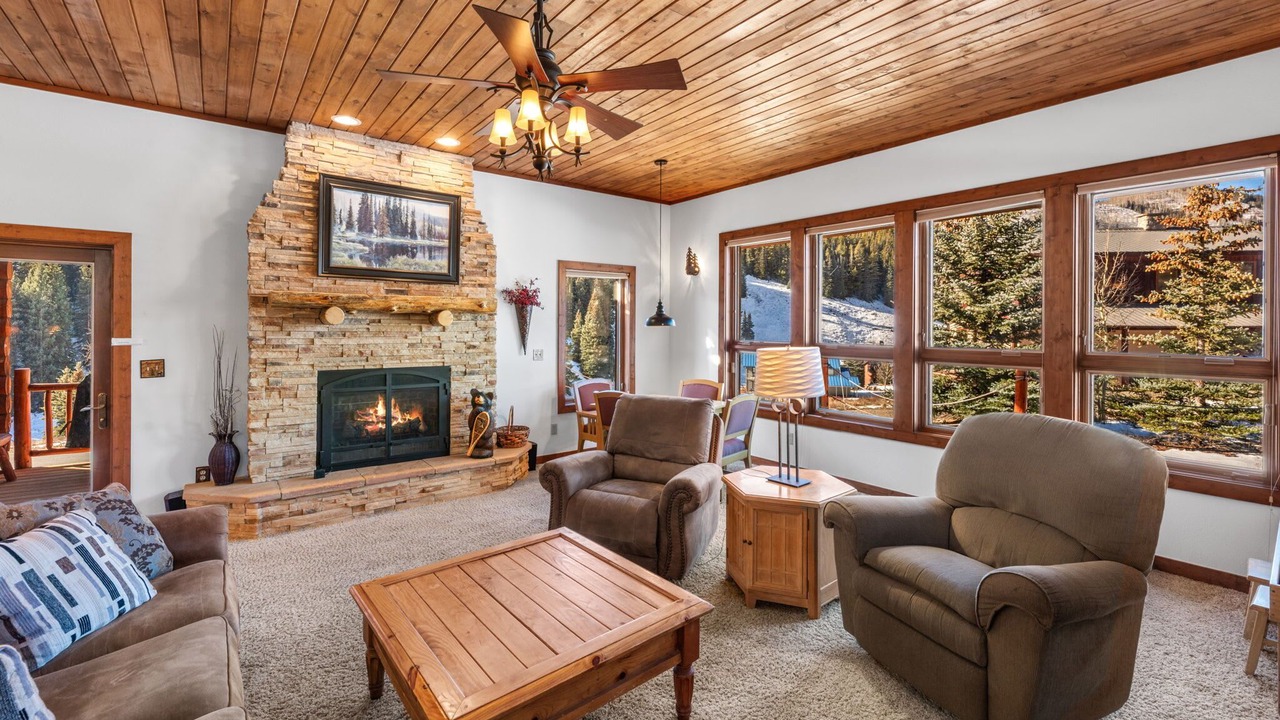 Photo of Livingroom in Mount Crested Butte