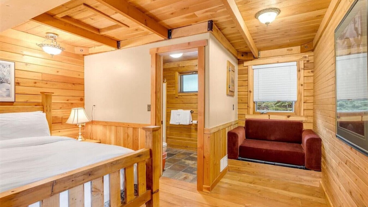 Photo of Bedroom in Idabel Lake