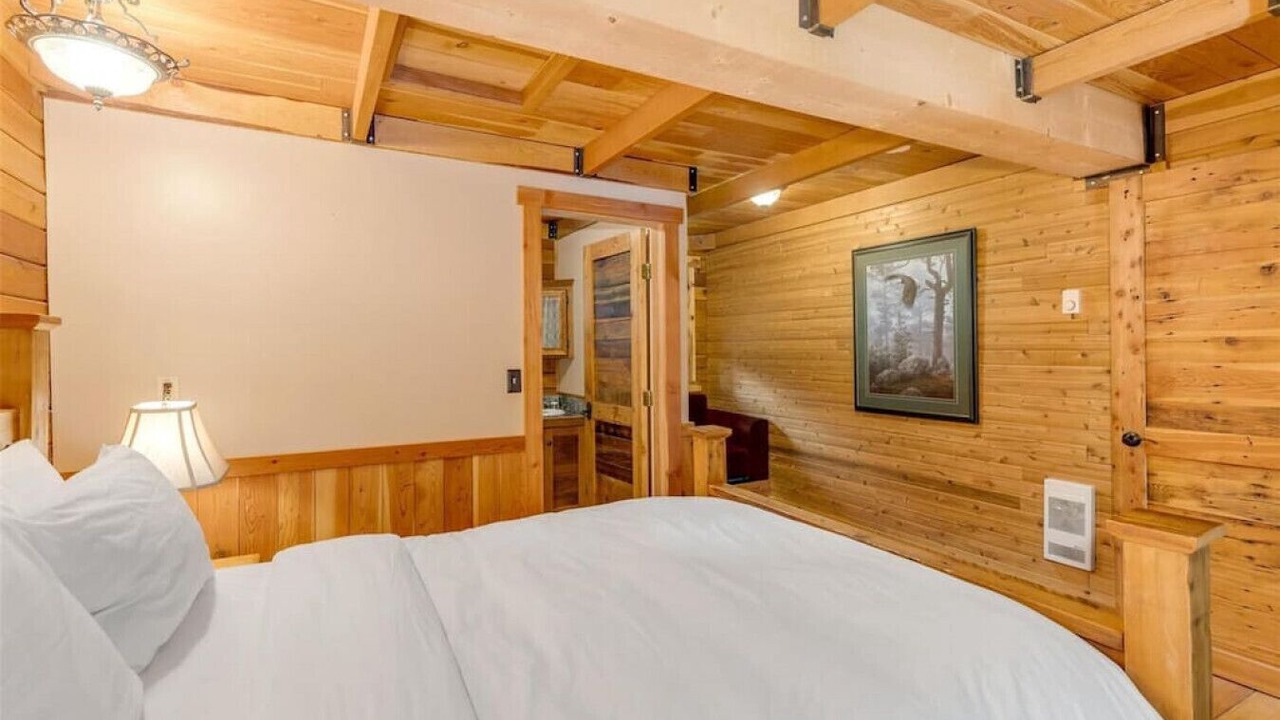 Photo of Bedroom in Idabel Lake