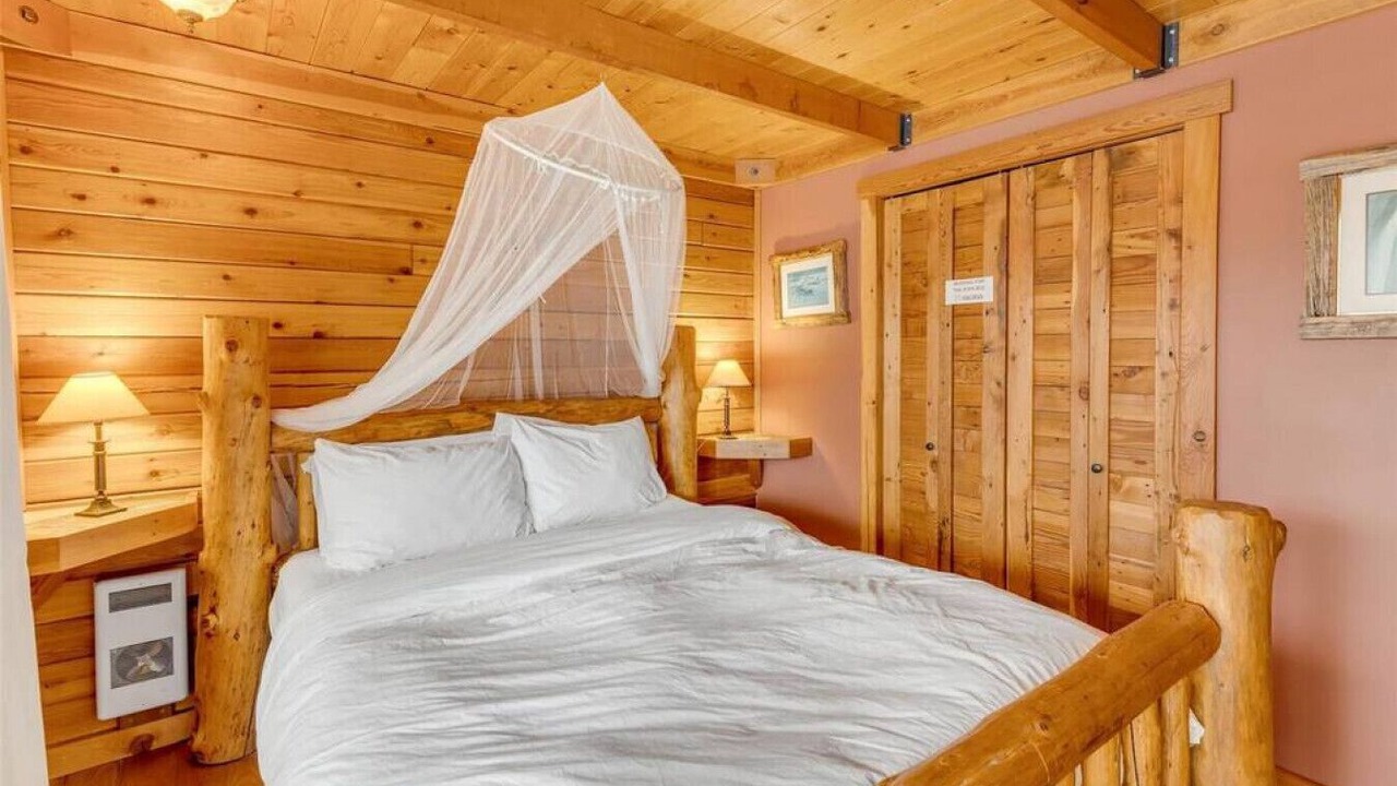 Photo of Bedroom in Idabel Lake