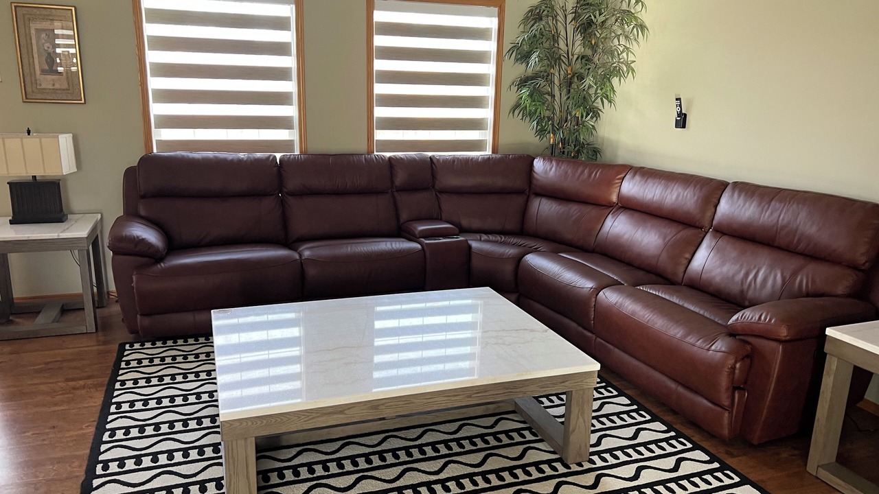 Photo of Livingroom in Sylvan Lake