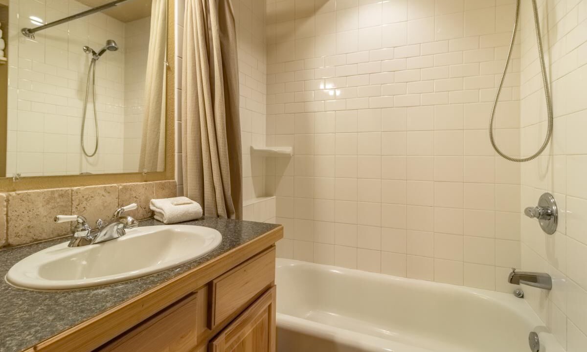 Photo of Bathroom in Grand Lake