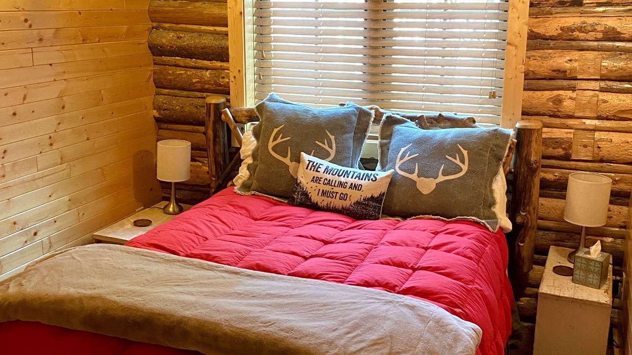Photo of Bedroom in Grand Lake
