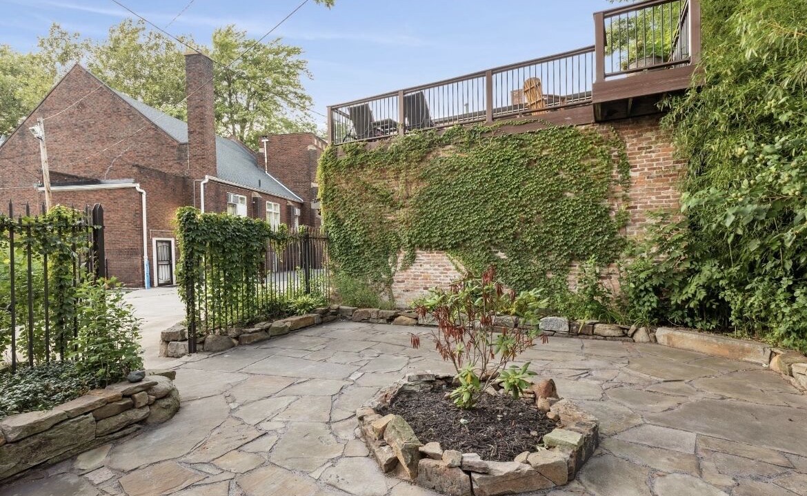 Photo of Outdoor in Detroit - Shoreway