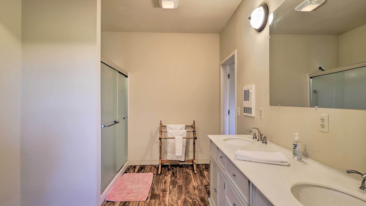 Photo of Bathroom in Del Norte