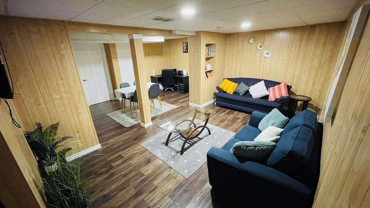Photo of Livingroom in Northwest Edmonton