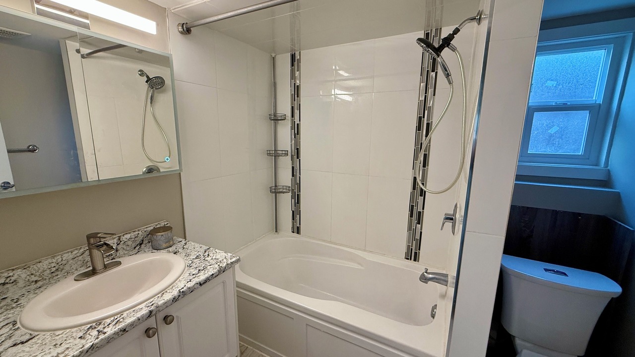 Photo of Bathroom in Okanagan-Similkameen