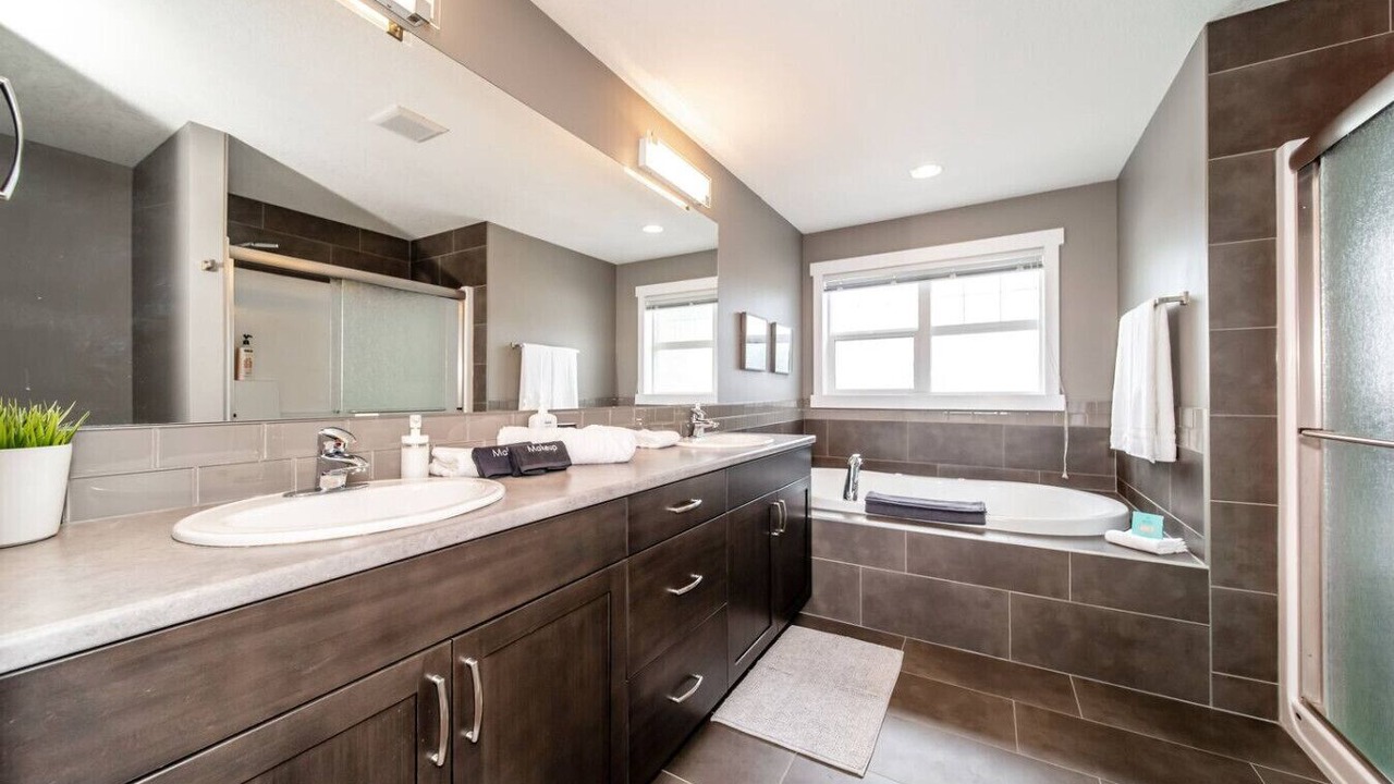 Photo of Bathroom in Southeast Edmonton