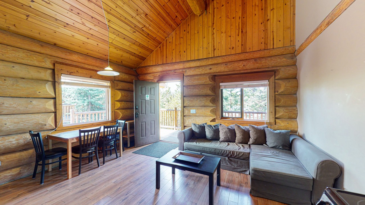 Photo of Livingroom in Lac Le Jeune