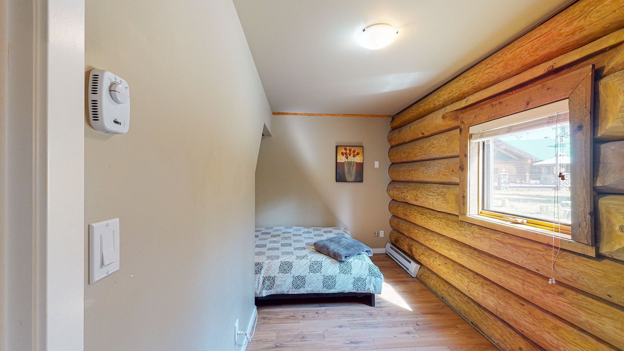 Photo of Bedroom in Lac Le Jeune