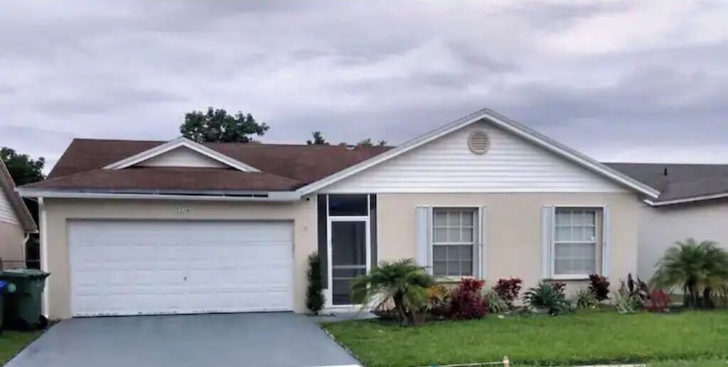 Photo of Outdoor in Pembroke Pines