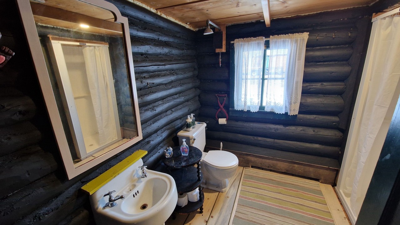 Photo of Bathroom in Lake City
