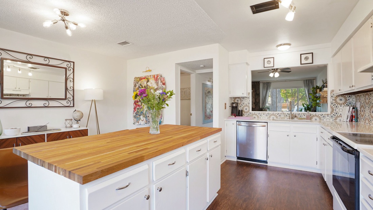 Photo of Kitchen in Aurora
