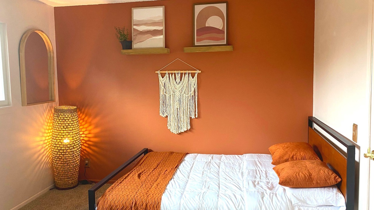 Photo of Bedroom in Aurora