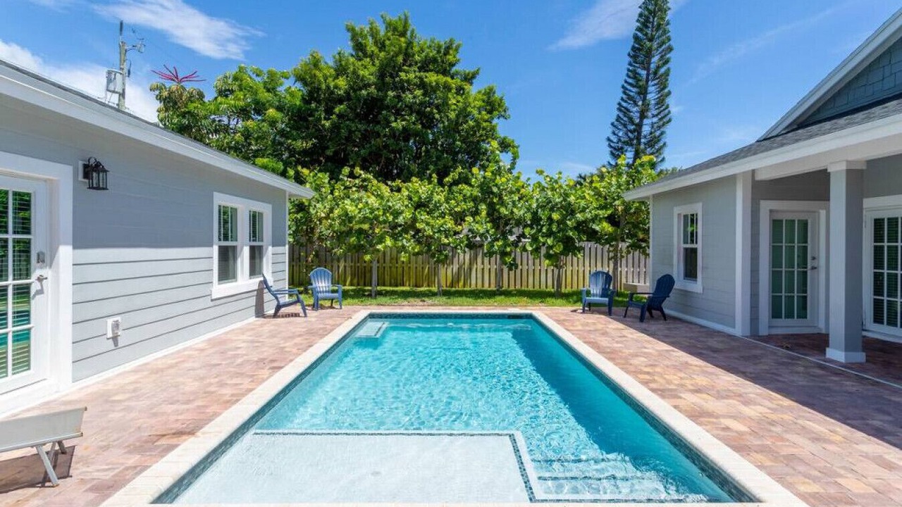 Photo of Outdoor in Parrot Cove