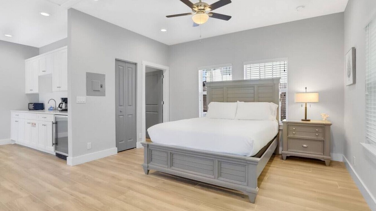 Photo of Bedroom in Parrot Cove